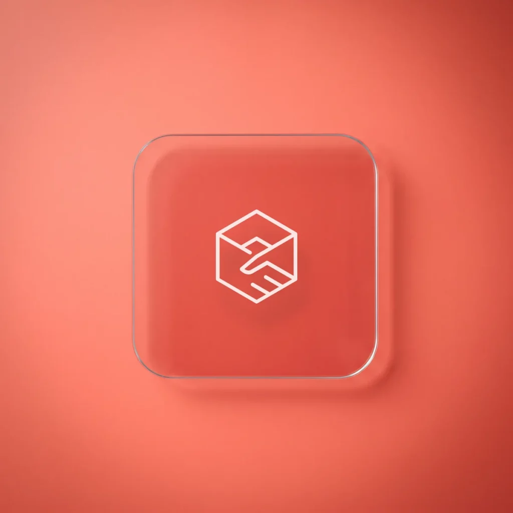 Logo di Zoho CRM Plus inciso su una tessera di vetro appoggiata su fondo corallo